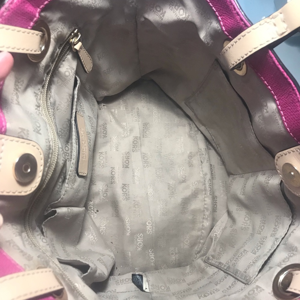 Beautiful raspberry tote! - Picture 11 of 13